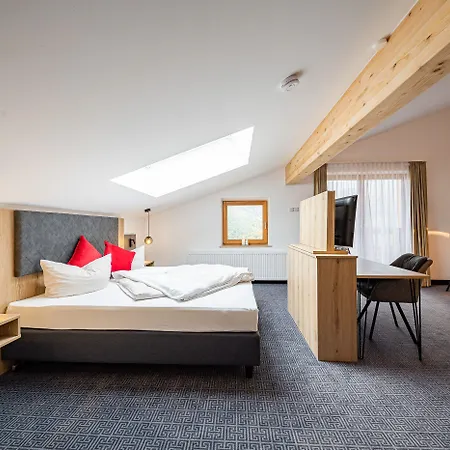 Hotel & Adersberg Chiemgau Card Kostenfrei 3*